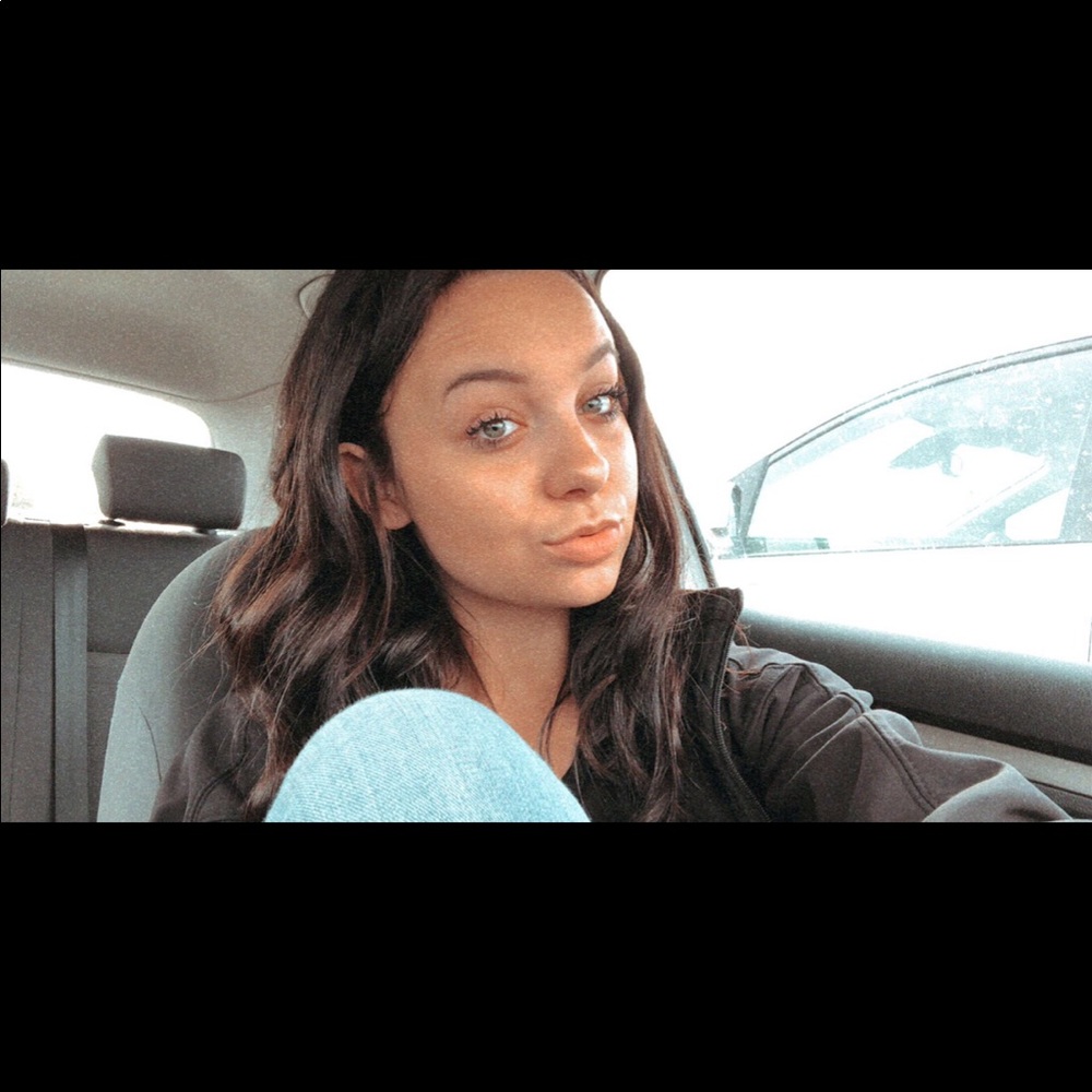 Meet your Posher, Amanda